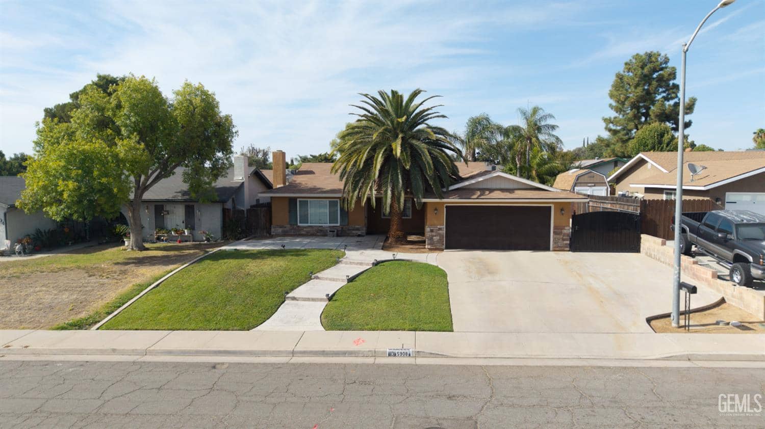 5908 Fair Oaks Drive