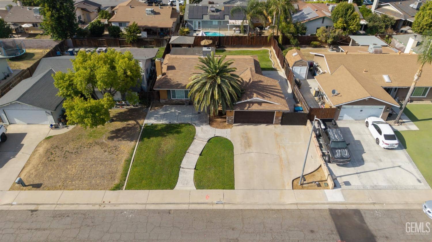 5908 Fair Oaks Drive — photo 3
