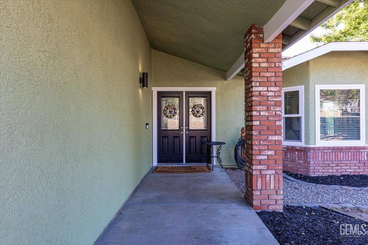 17741 Churchill Street — photo 4