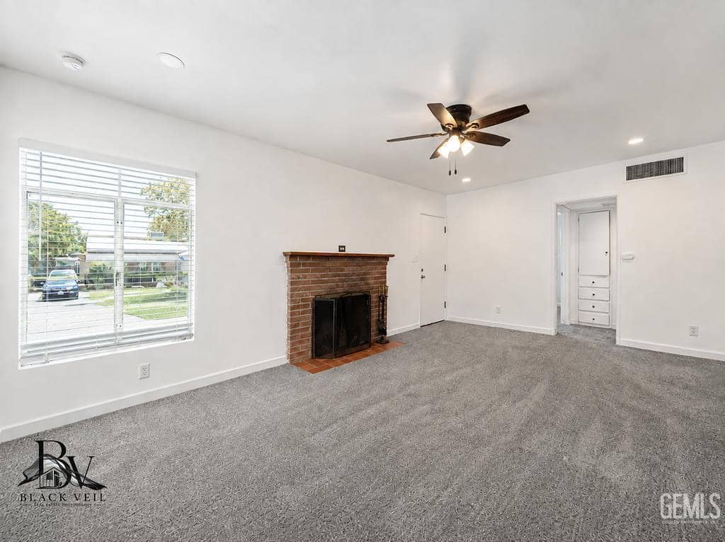 330 Francis Street — photo 5