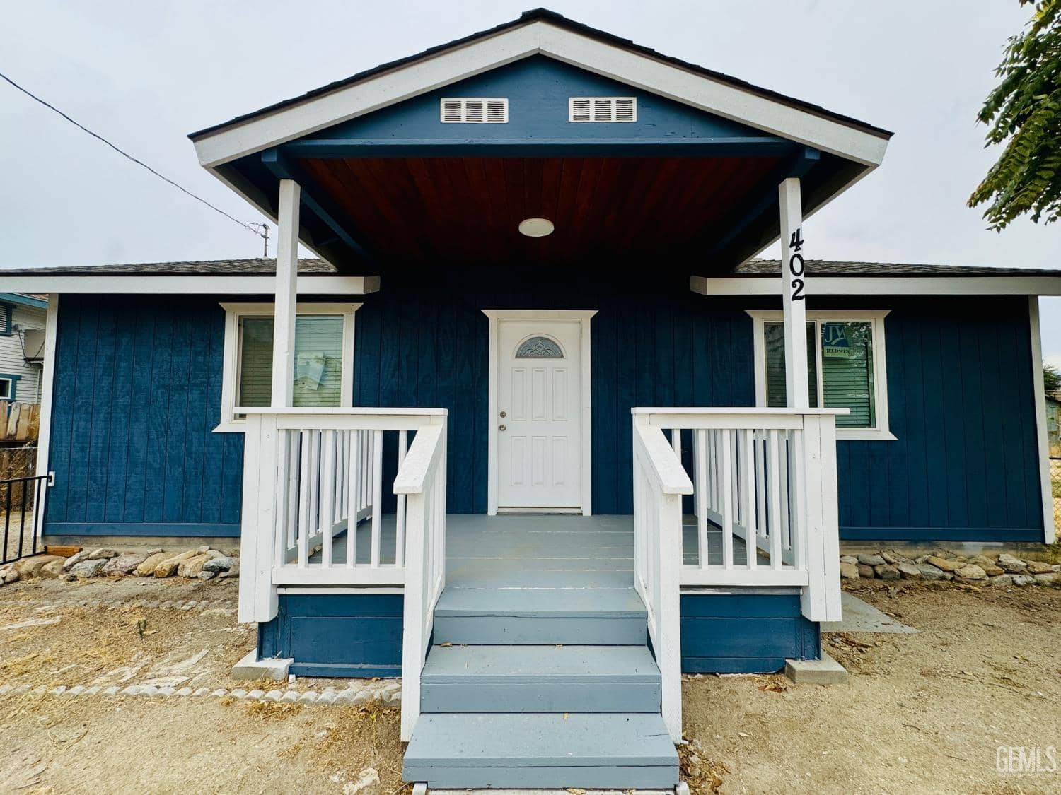 402 Mary Street — photo 4