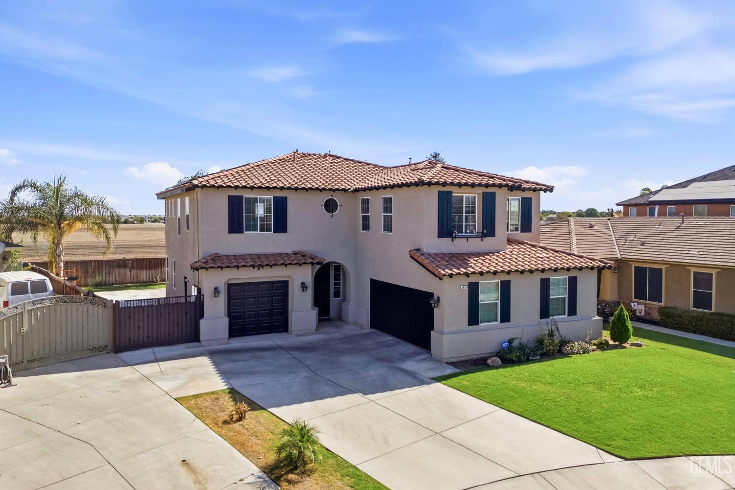 10109 Sharktooth Peak Drive — photo 3