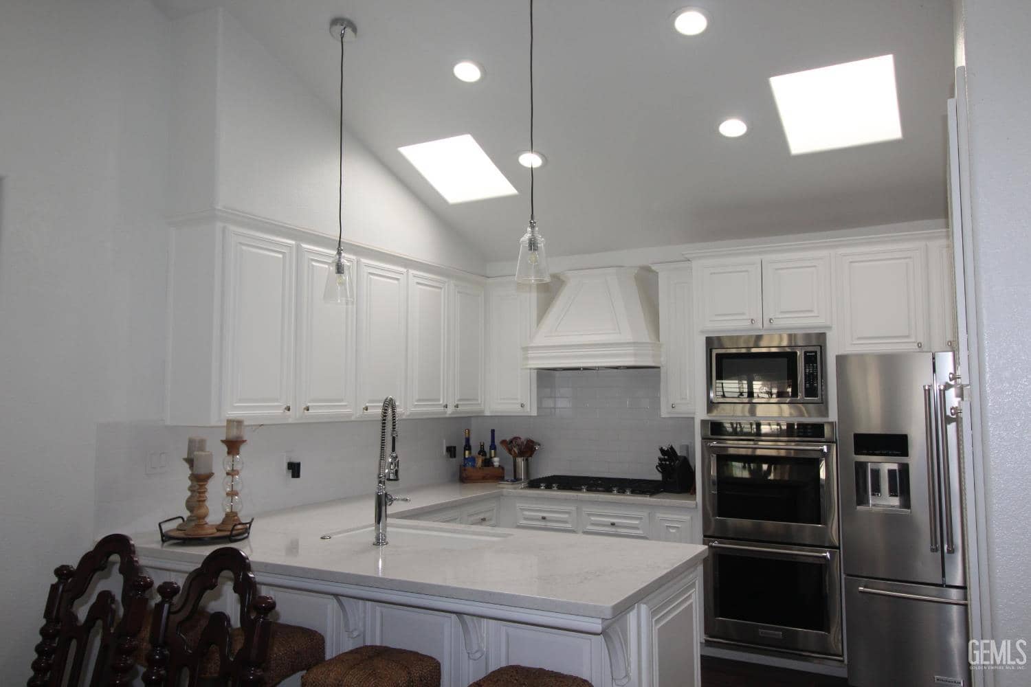 8205 New Castle Street — photo 2