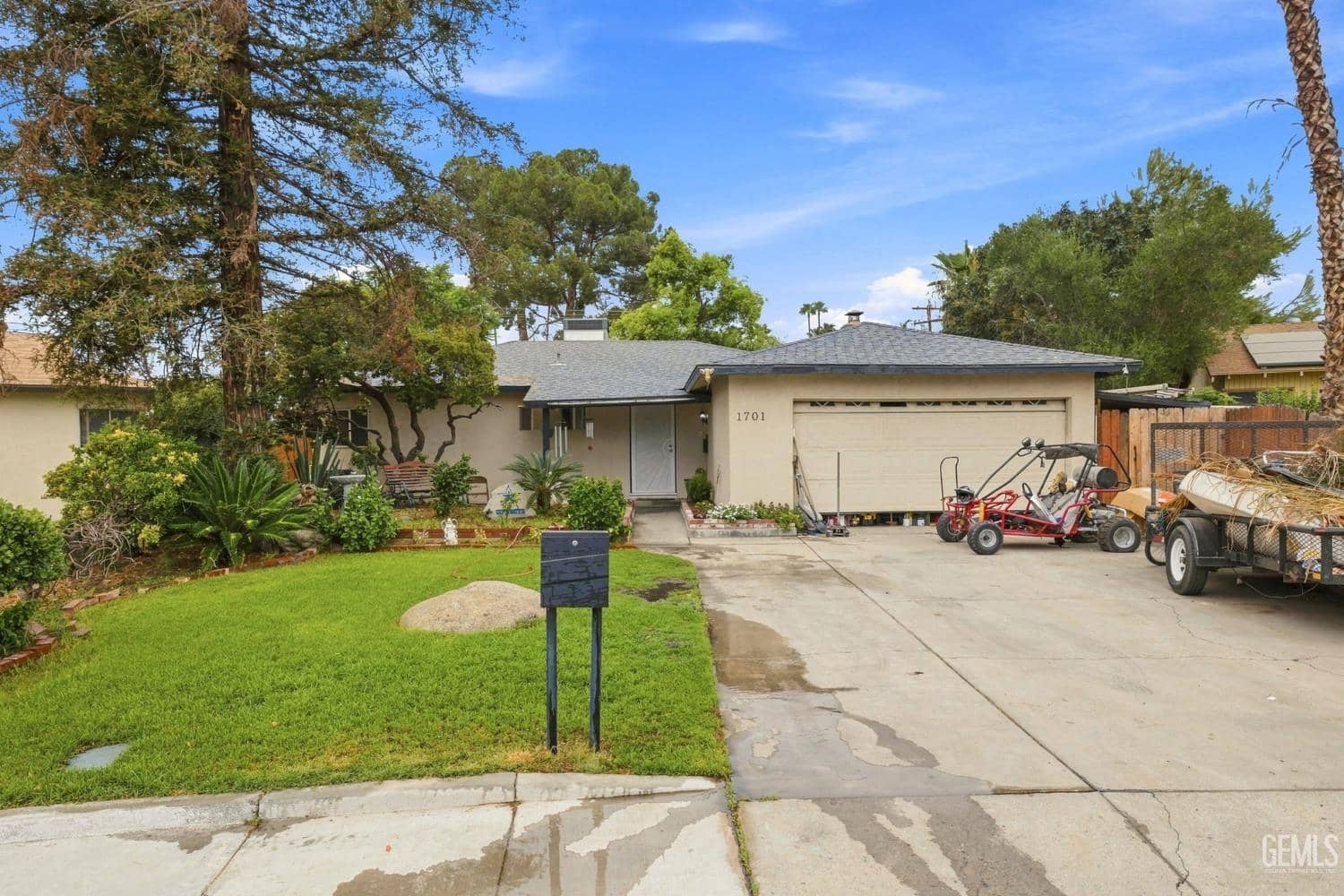 1701 Cromwell Court — photo 2