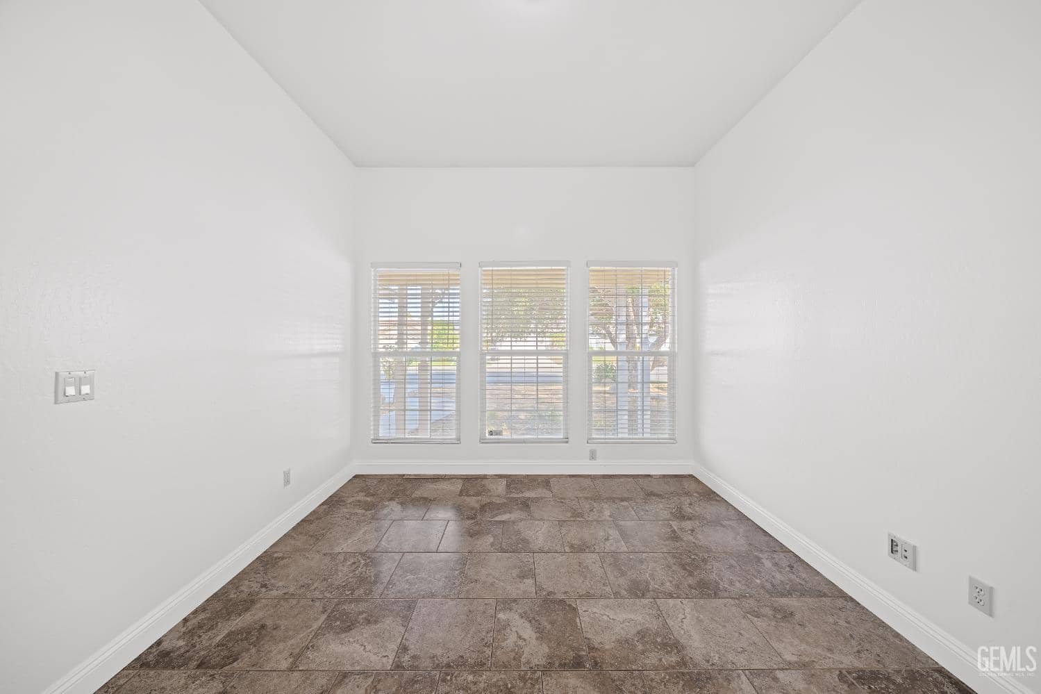 9821 Blackfoot Drive — photo 5