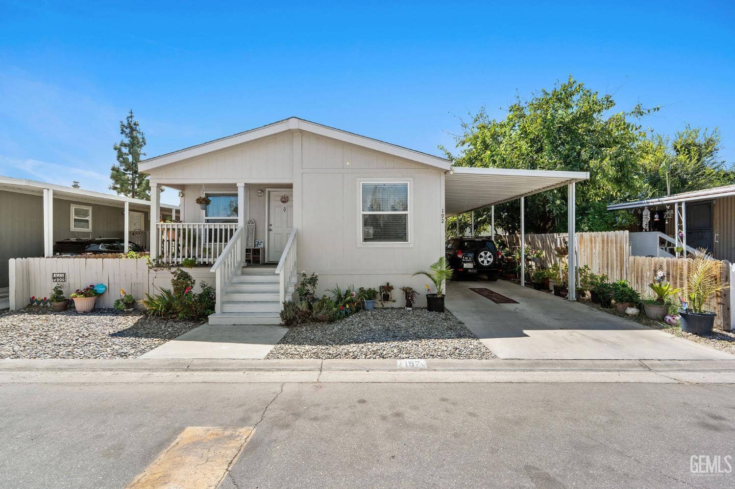 4401 Hughes Lane