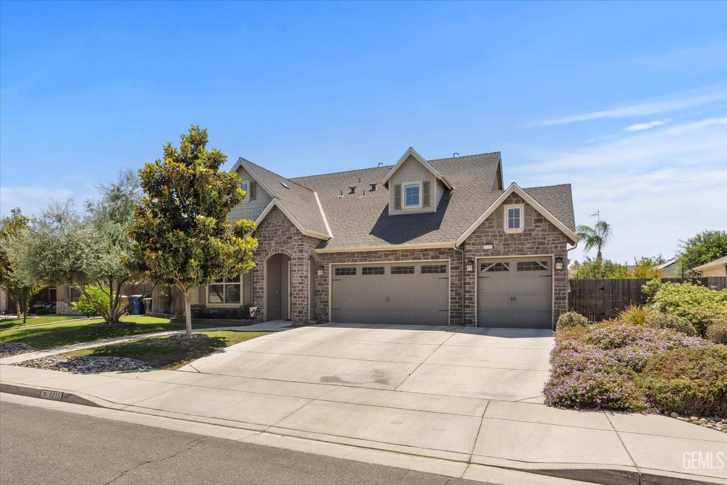 9315 Riviera Del Sol Drive