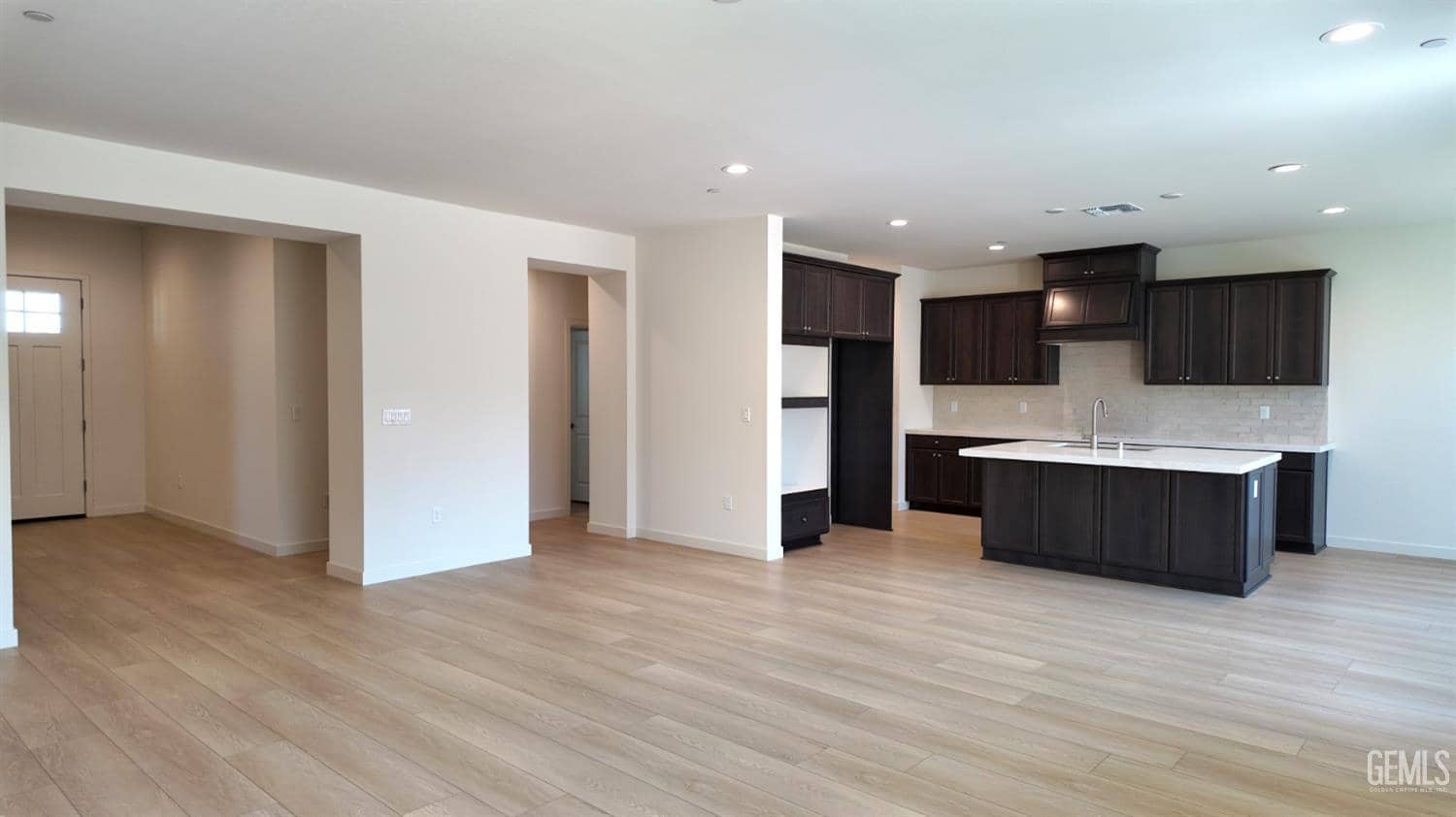 14625 Alpenglow Street — photo 2