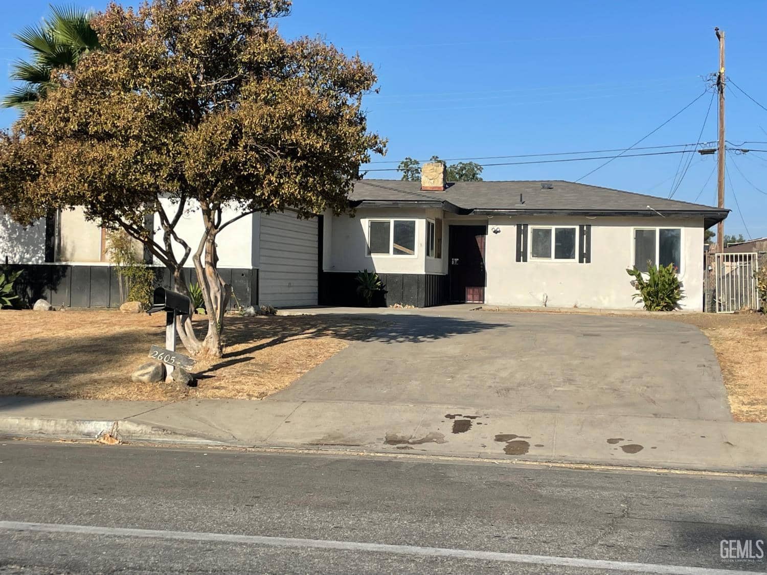 2605 Akers Road