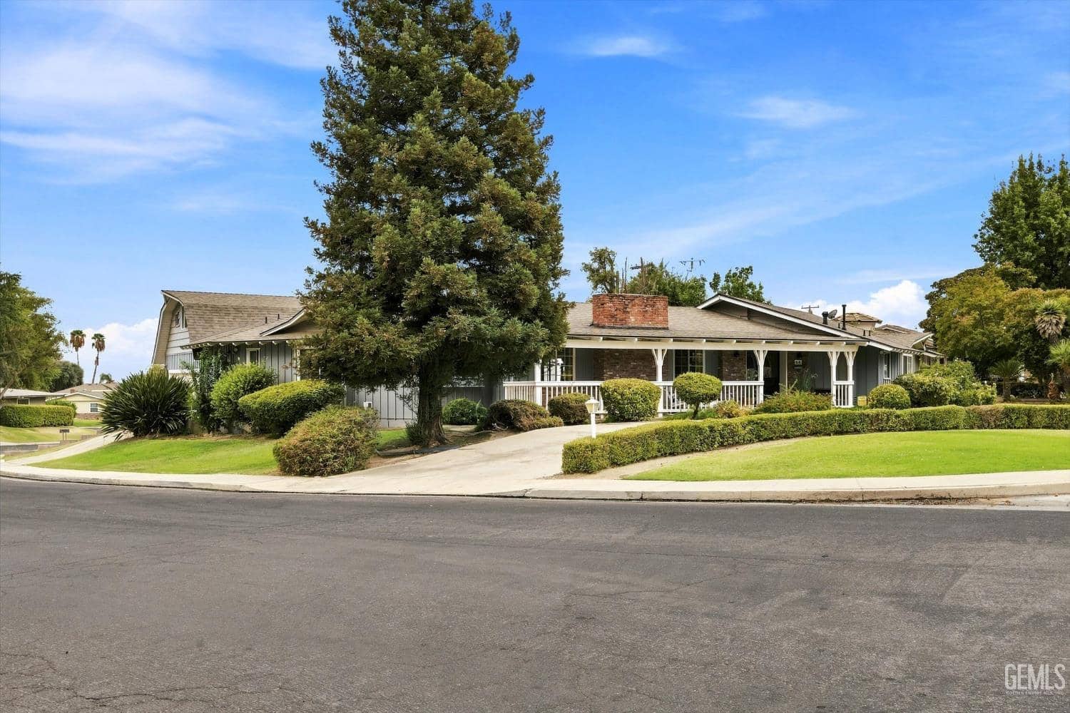 3641 Country Club Drive — photo 3