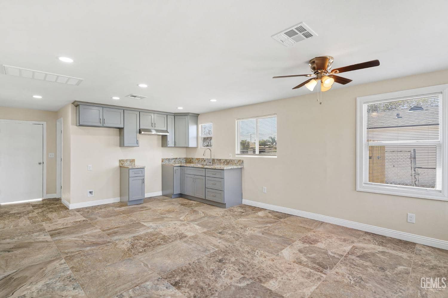1509 Murdock Street — photo 4