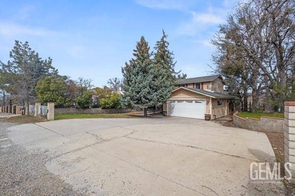 18260 Alps Drive — photo 3