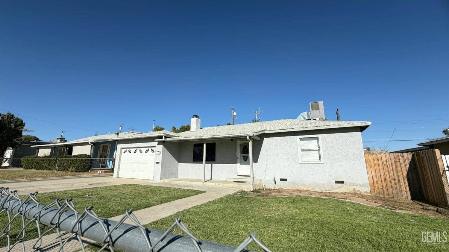 2112 Harrison Drive — photo 2