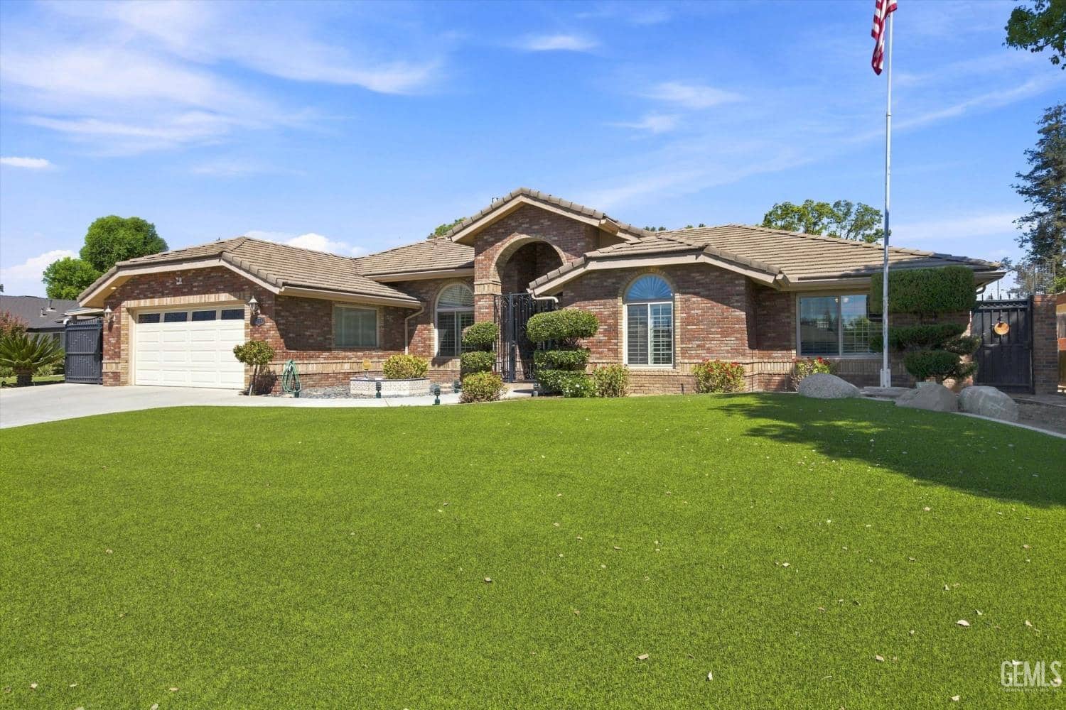 7508 Petris Avenue — photo 3