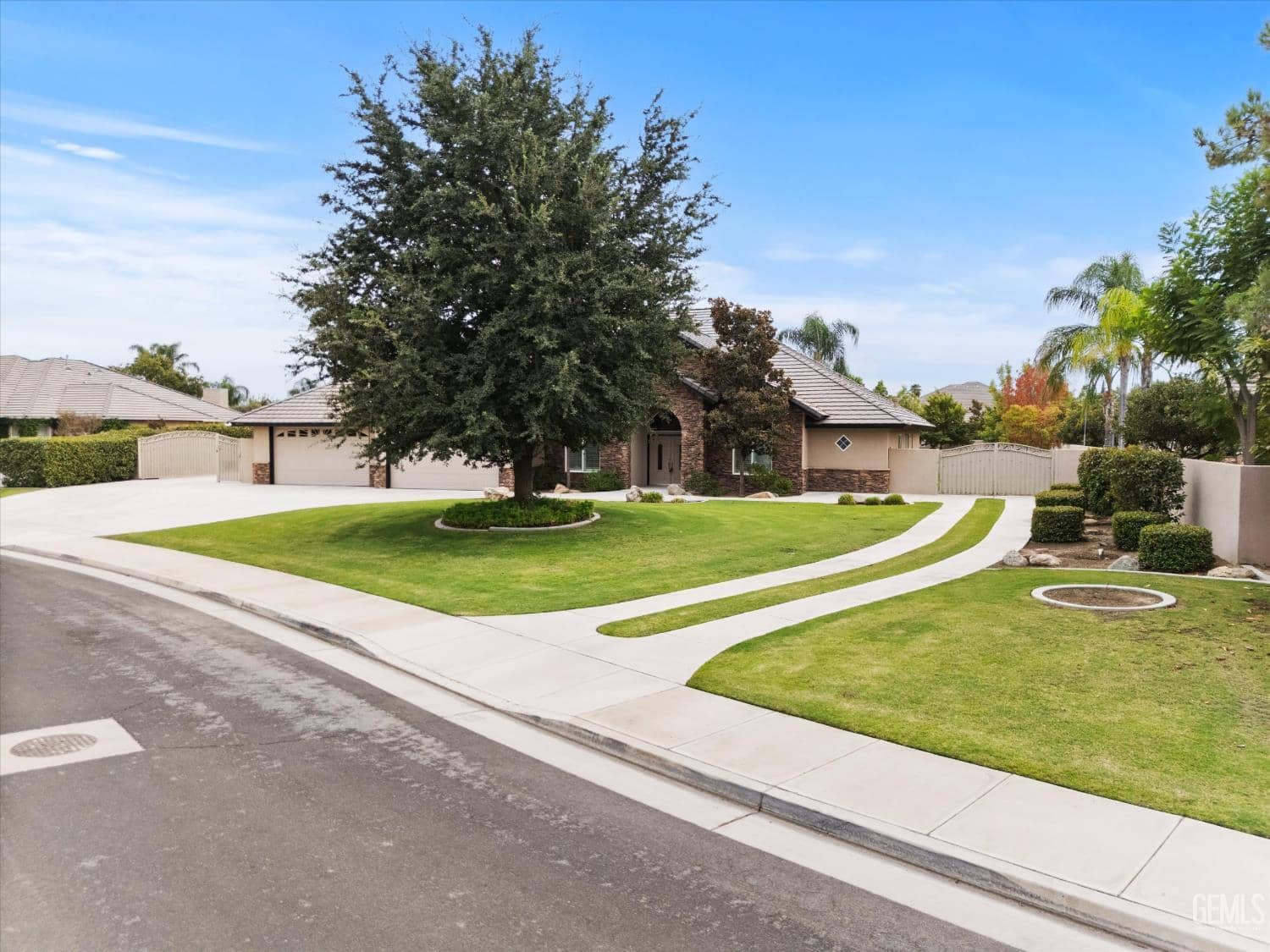14637 Tribute Way — photo 4