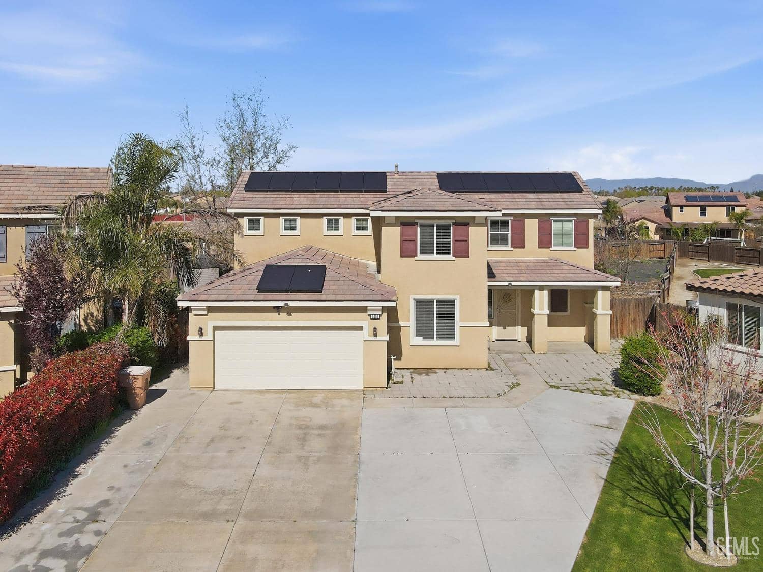 5406 Mensen dr — photo 2