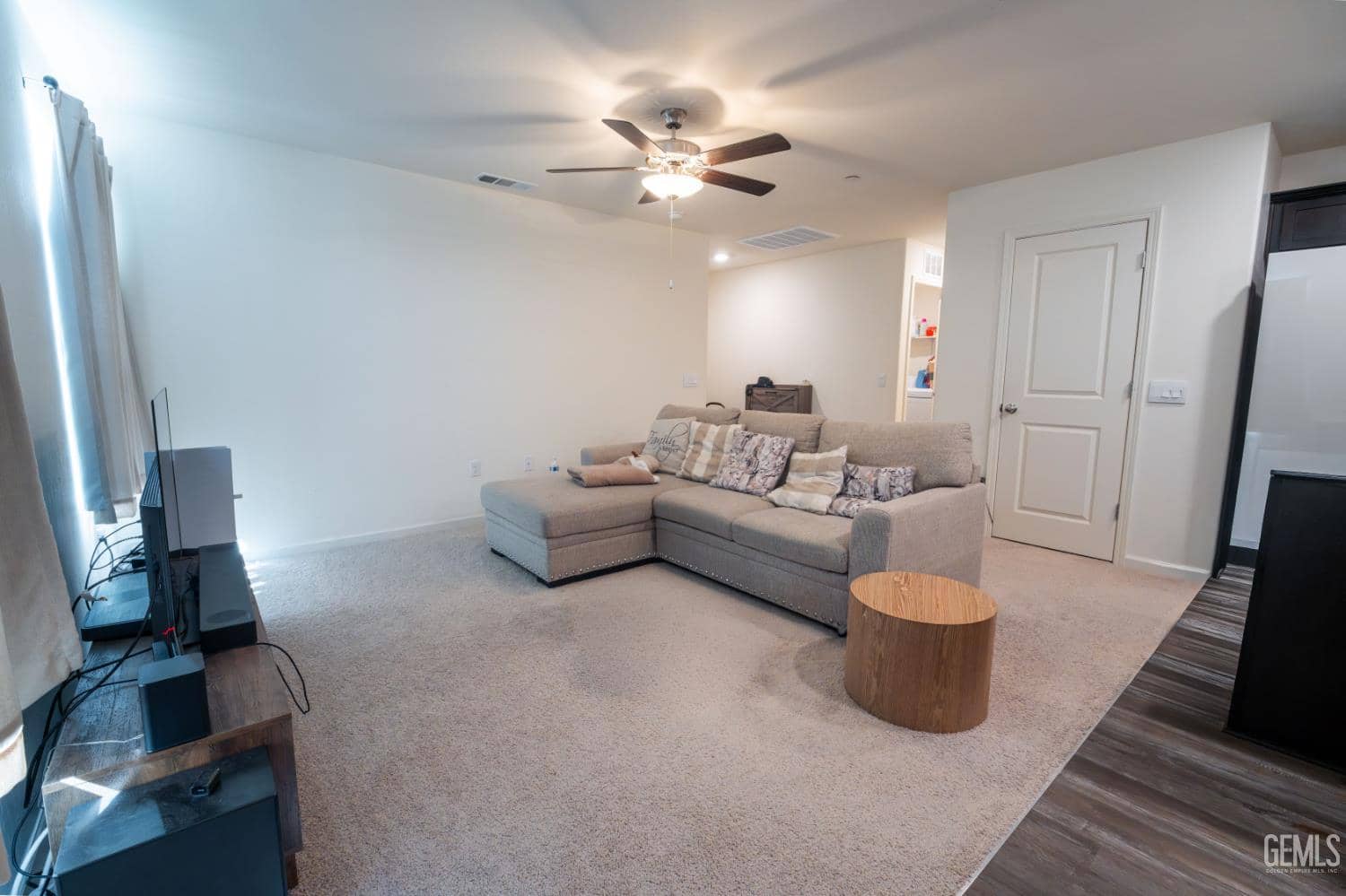 8315 Akero Avenue — photo 3