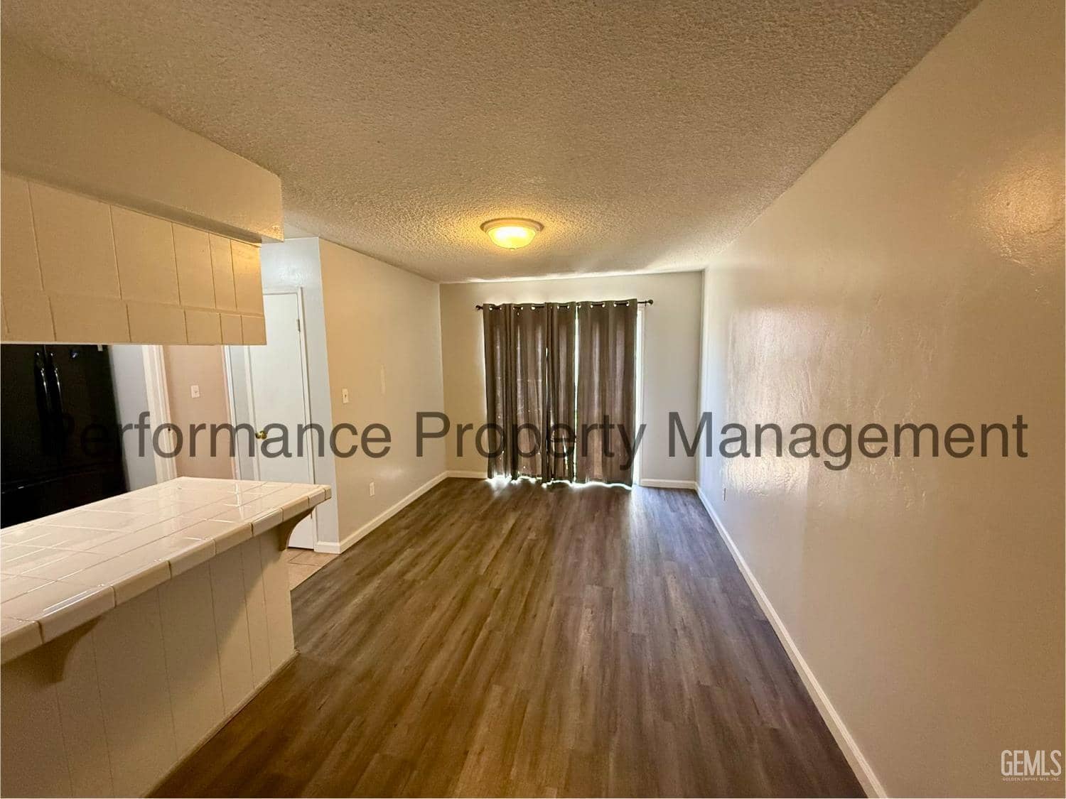 5101 Hunter Avenue — photo 4