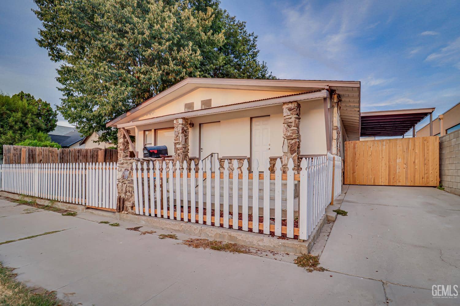 2106 E Street — photo 3