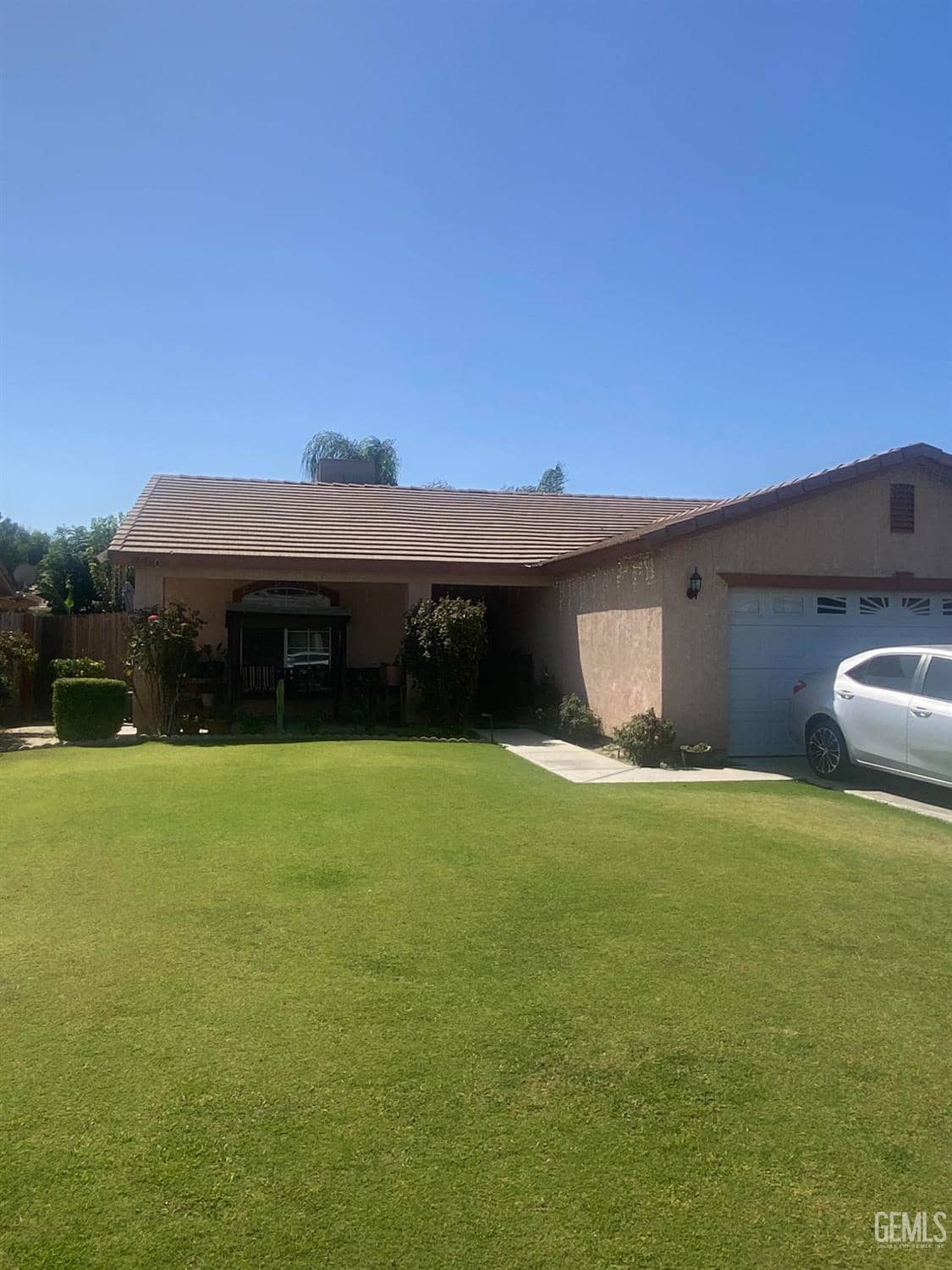 1217 Interlaken Drive