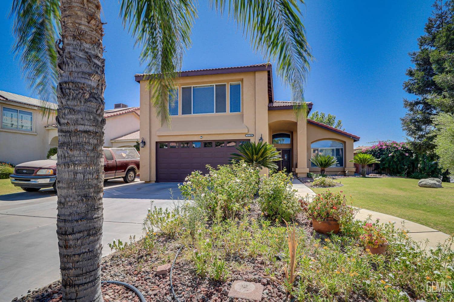 6215 Cartagena Avenue — photo 3