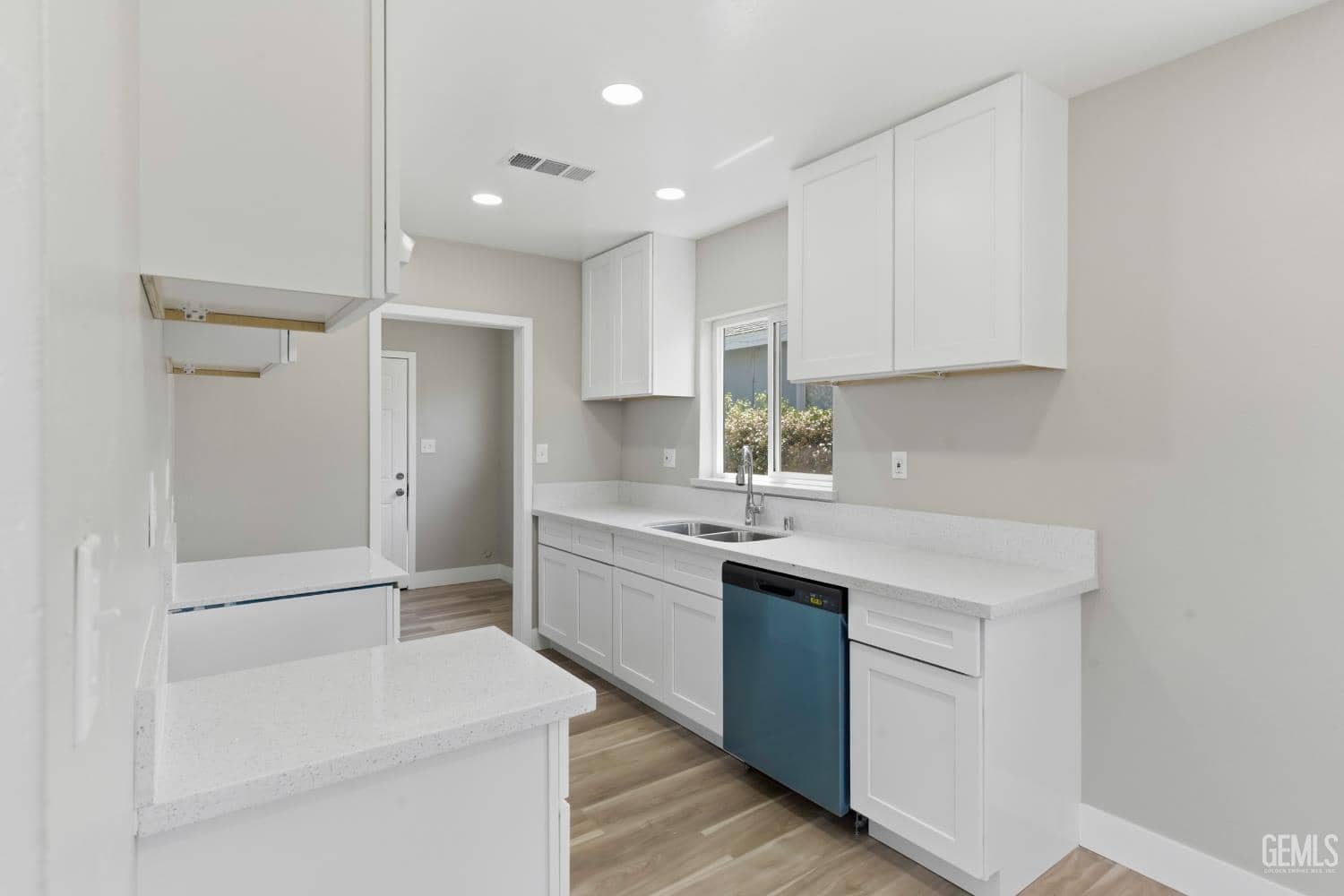 3017 River Boulevard — photo 3