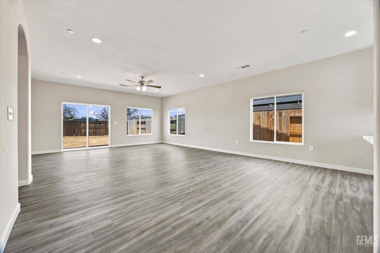9110 Brown Leaf Avenue — photo 4