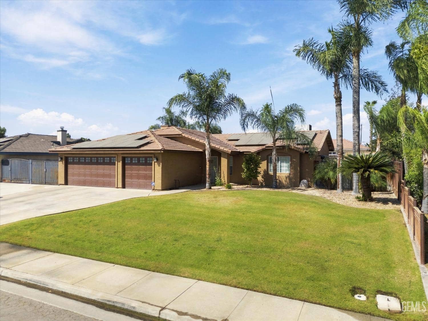 11900 Cotner Avenue — photo 3