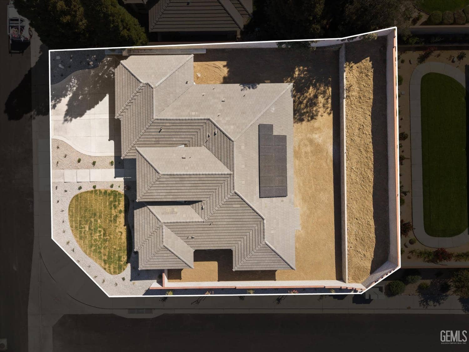 402 Mesquite Drive — photo 3