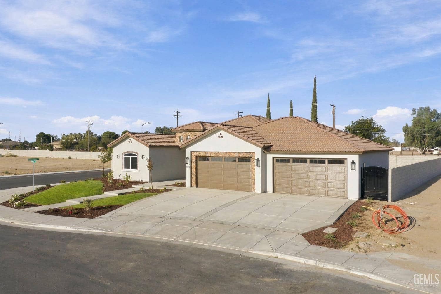 3701 Dayco Way — photo 3