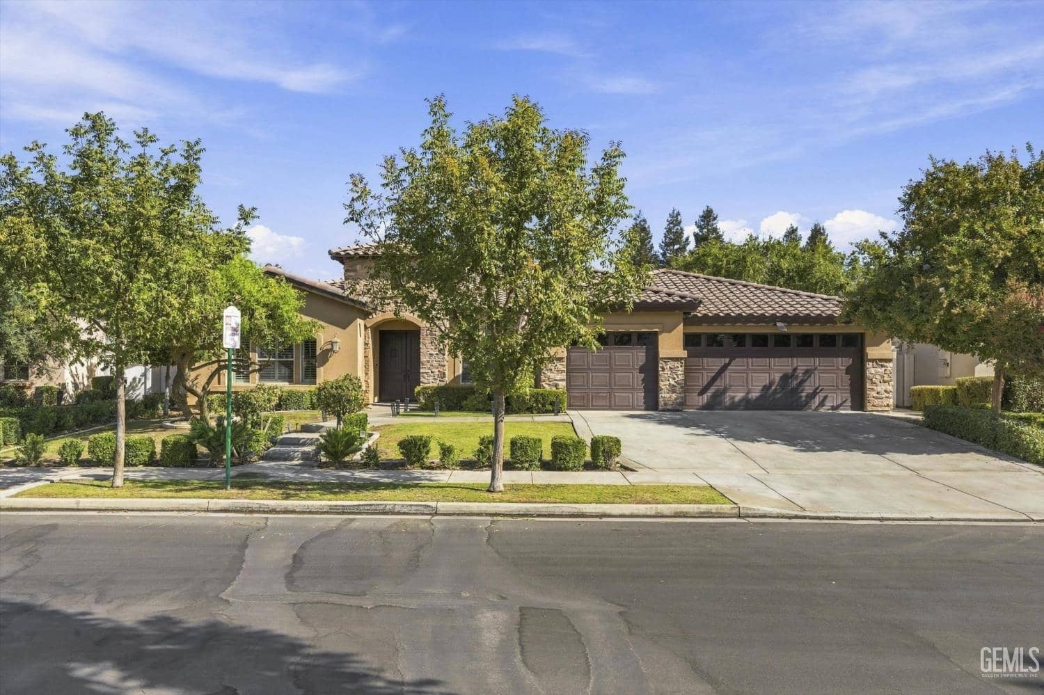 12120 Parkerhill Drive