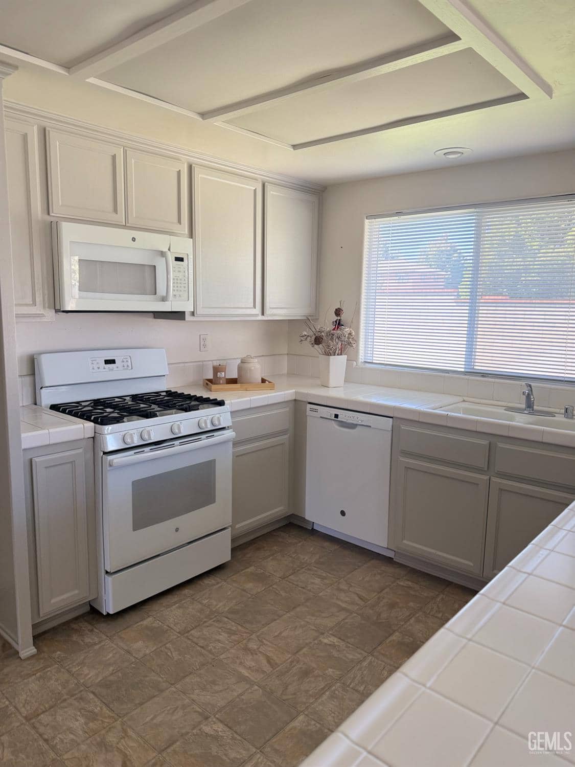 1309 Scarlet Oak Drive — photo 4