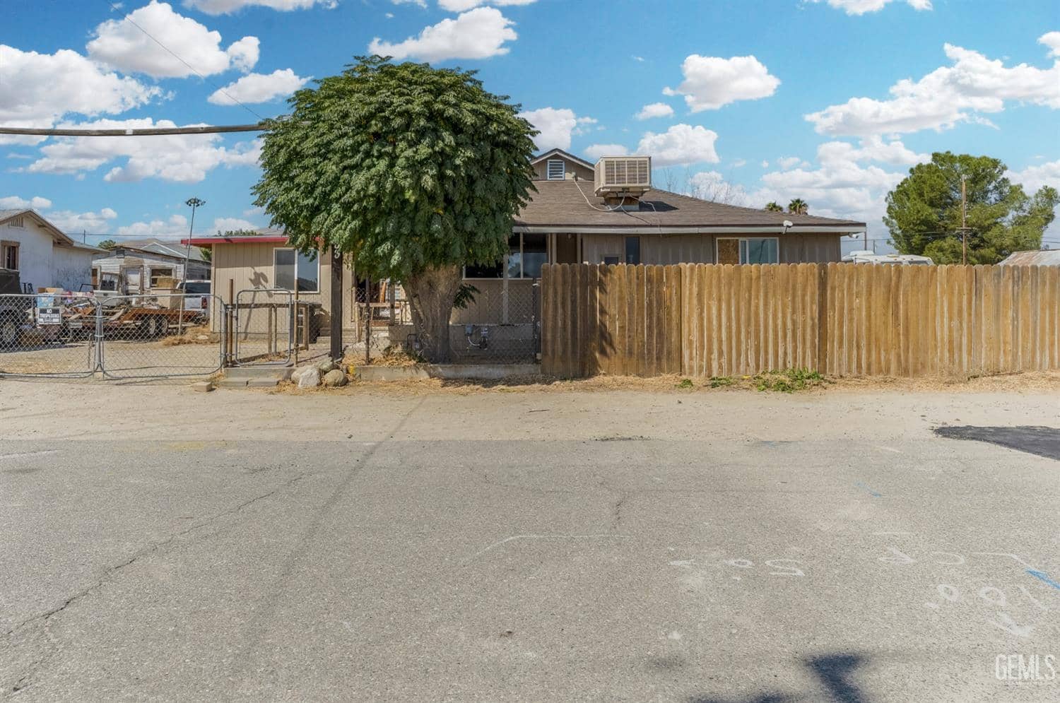 333 Broadway Avenue — photo 3
