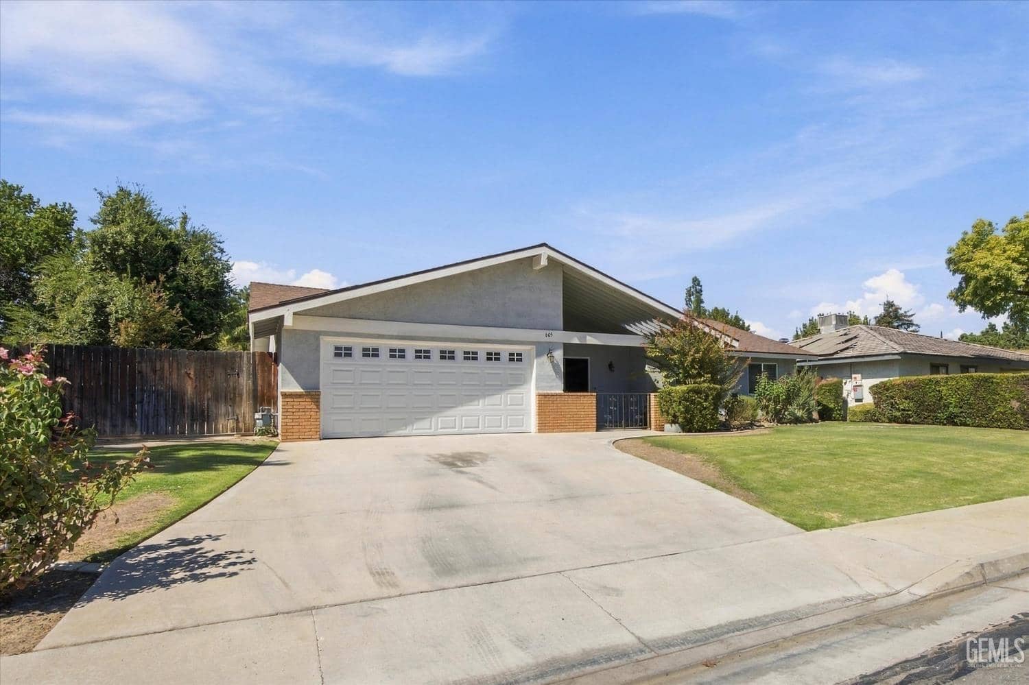 605 Winchester Street — photo 2