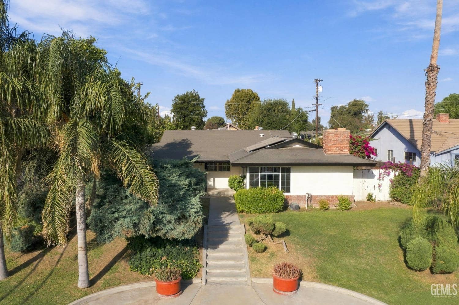 421 Brookhaven Drive — photo 2