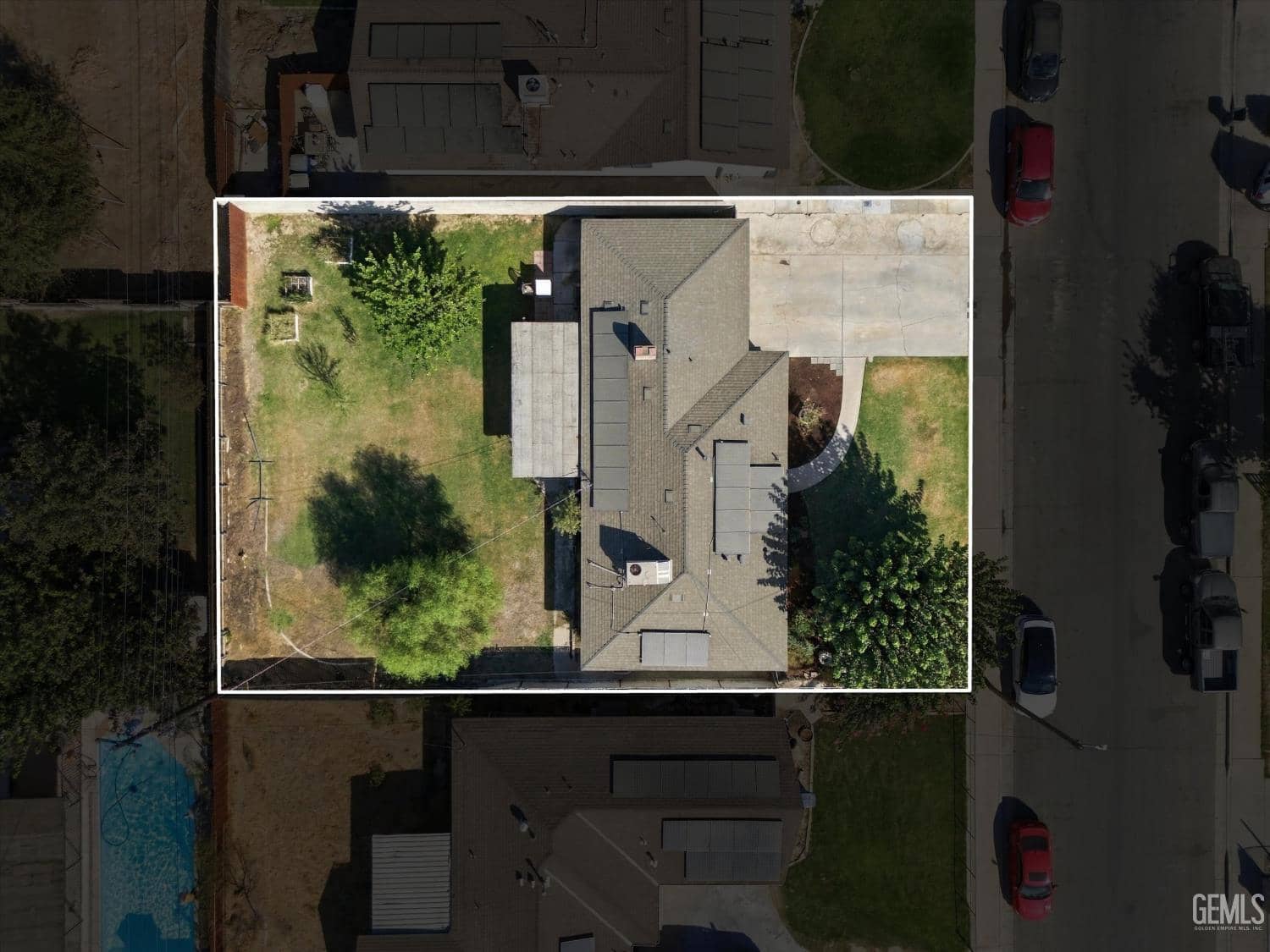 1324 Emery Avenue — photo 3