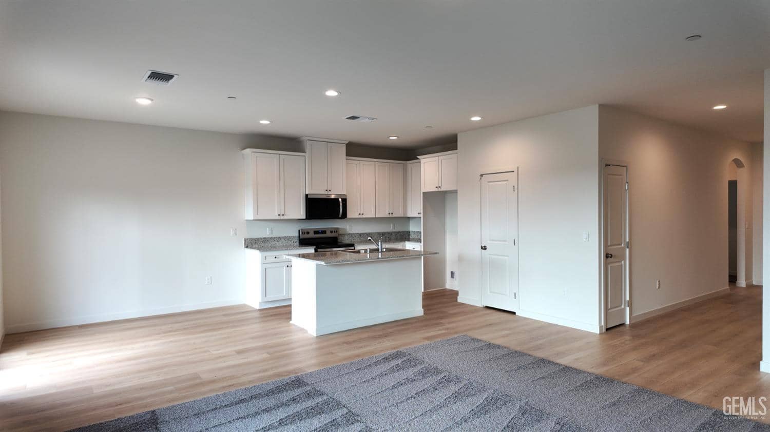 6107 Banner Court — photo 3