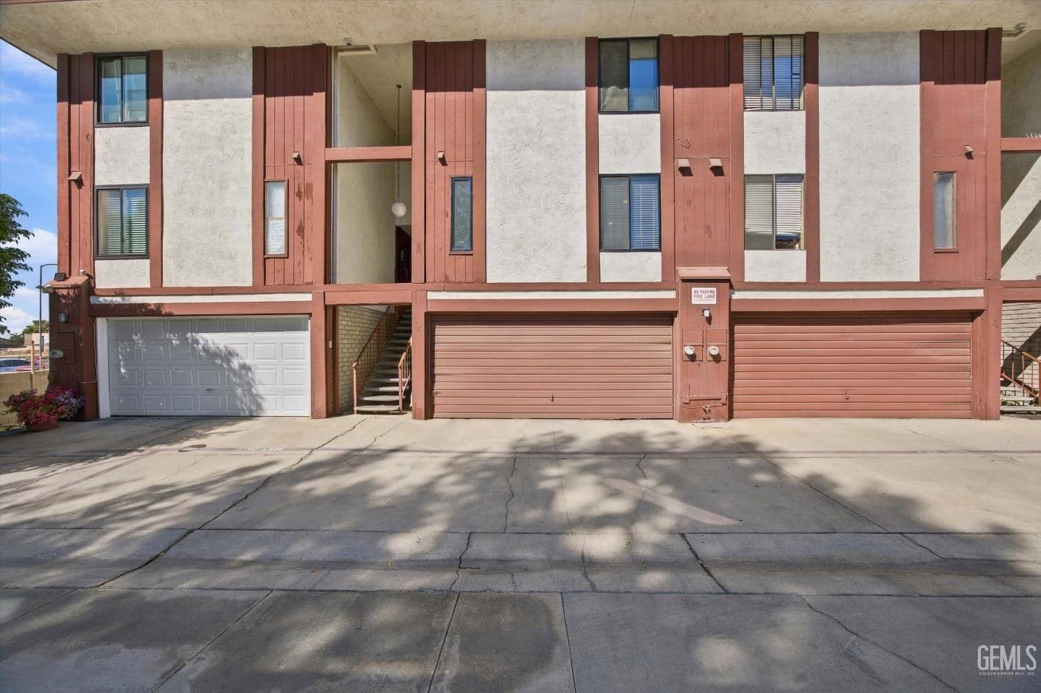 2626 Cleo Court — photo 3