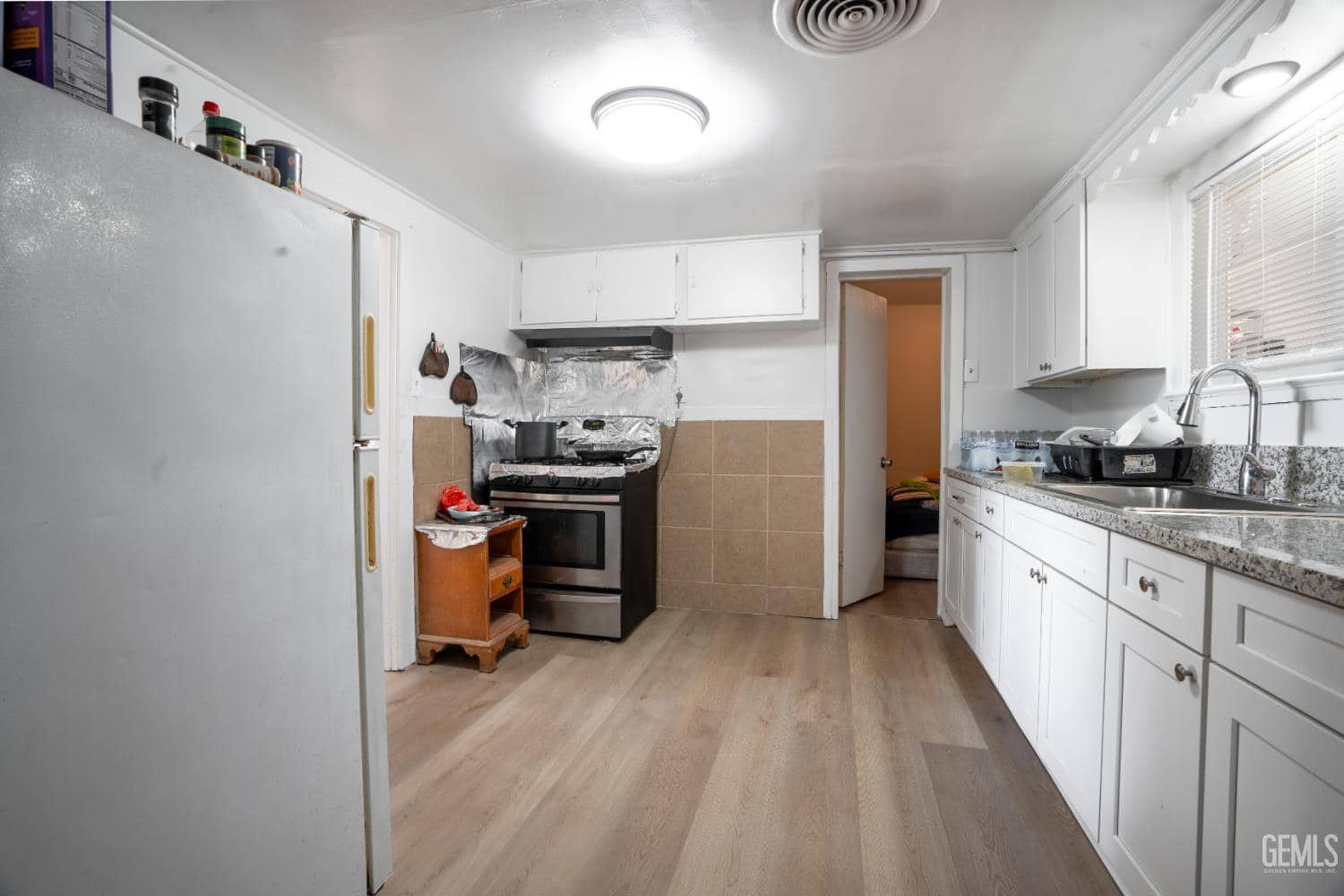 3819 Mitchell Avenue — photo 4