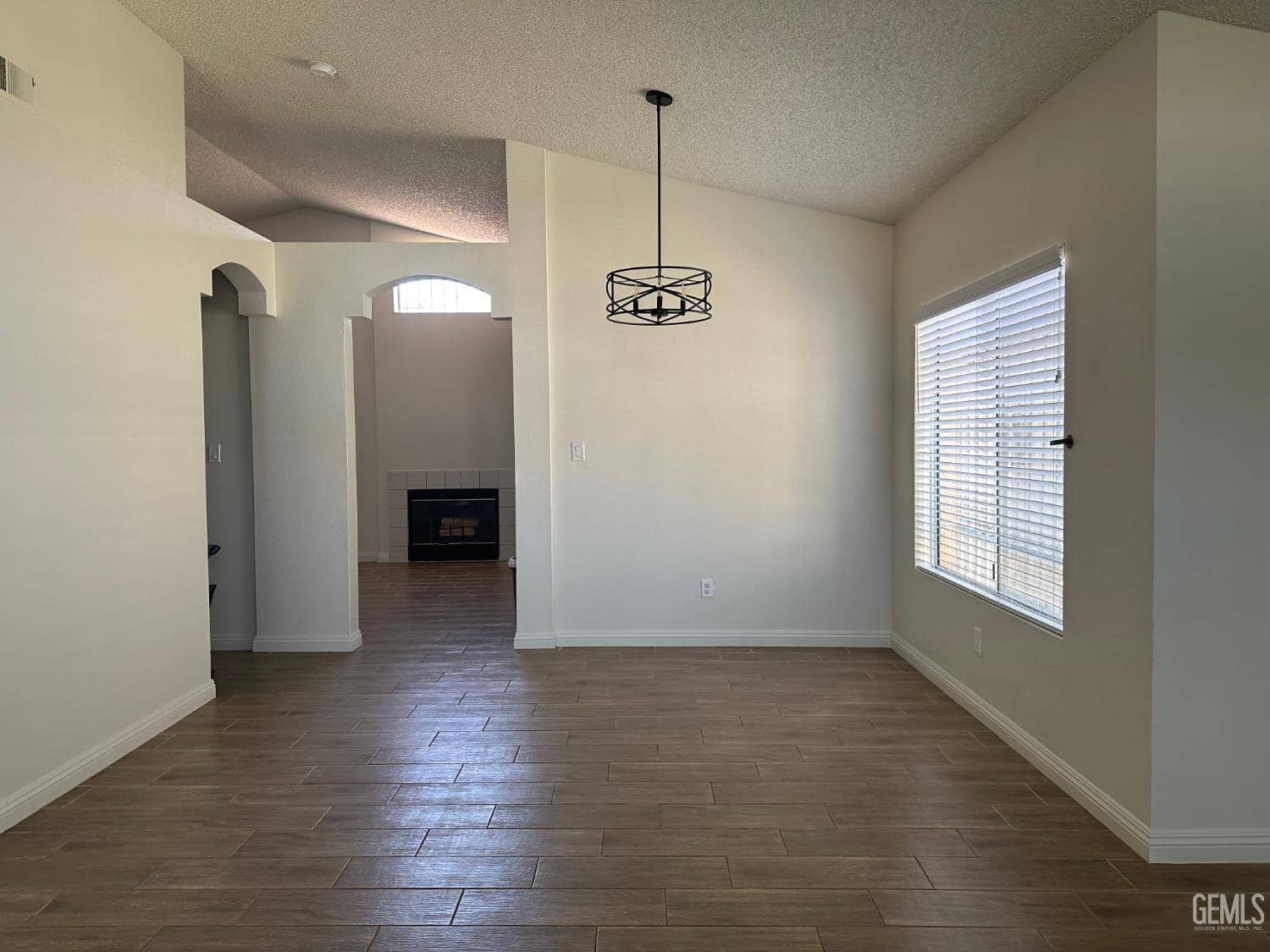2605 Manor Street — photo 5