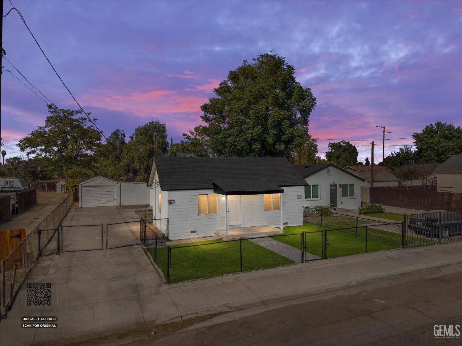 116 E Warren Avenue