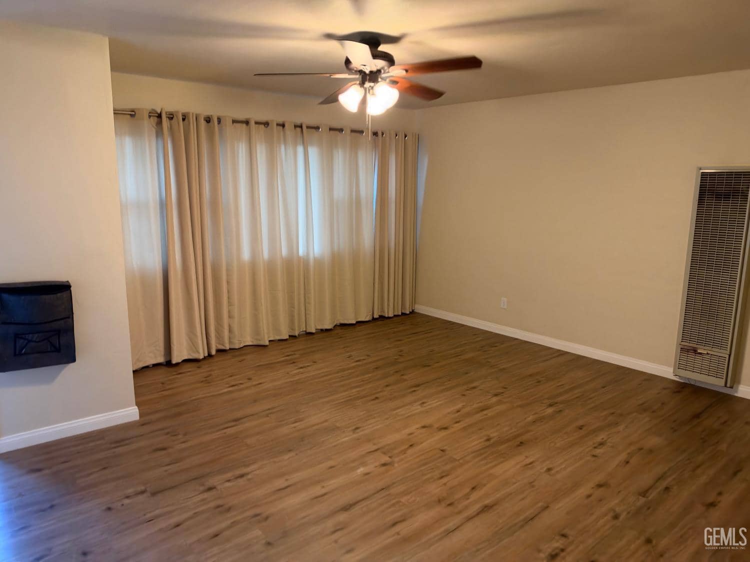 212 Western Drive — photo 4