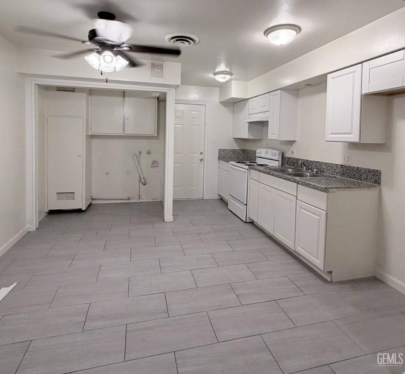 313 F Street — photo 3
