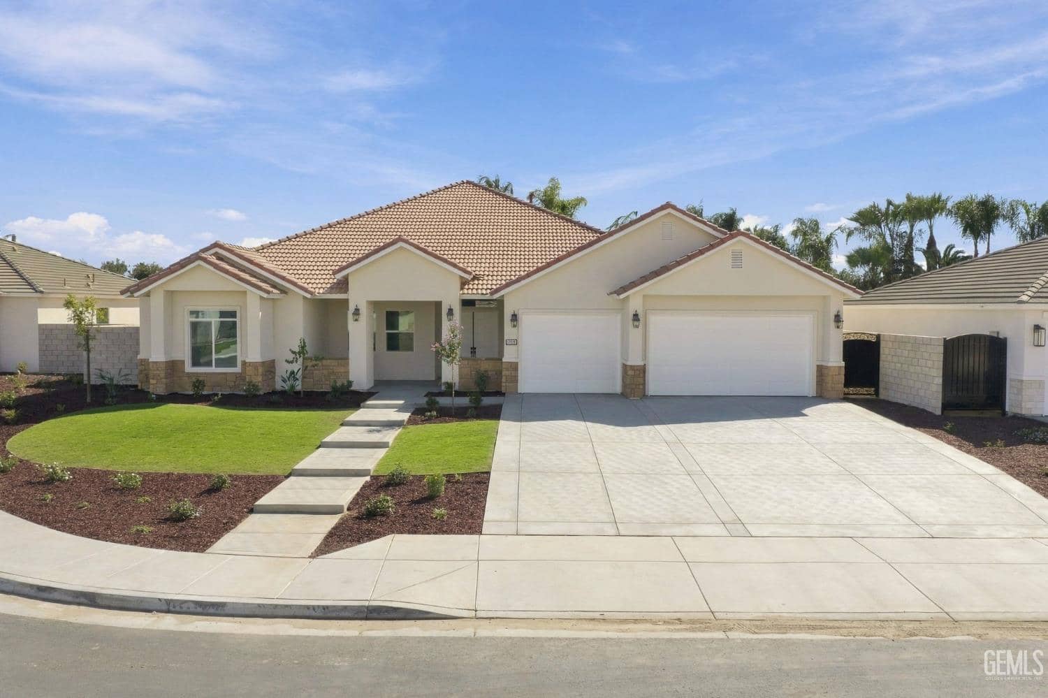 13526 Velma Pearl Way