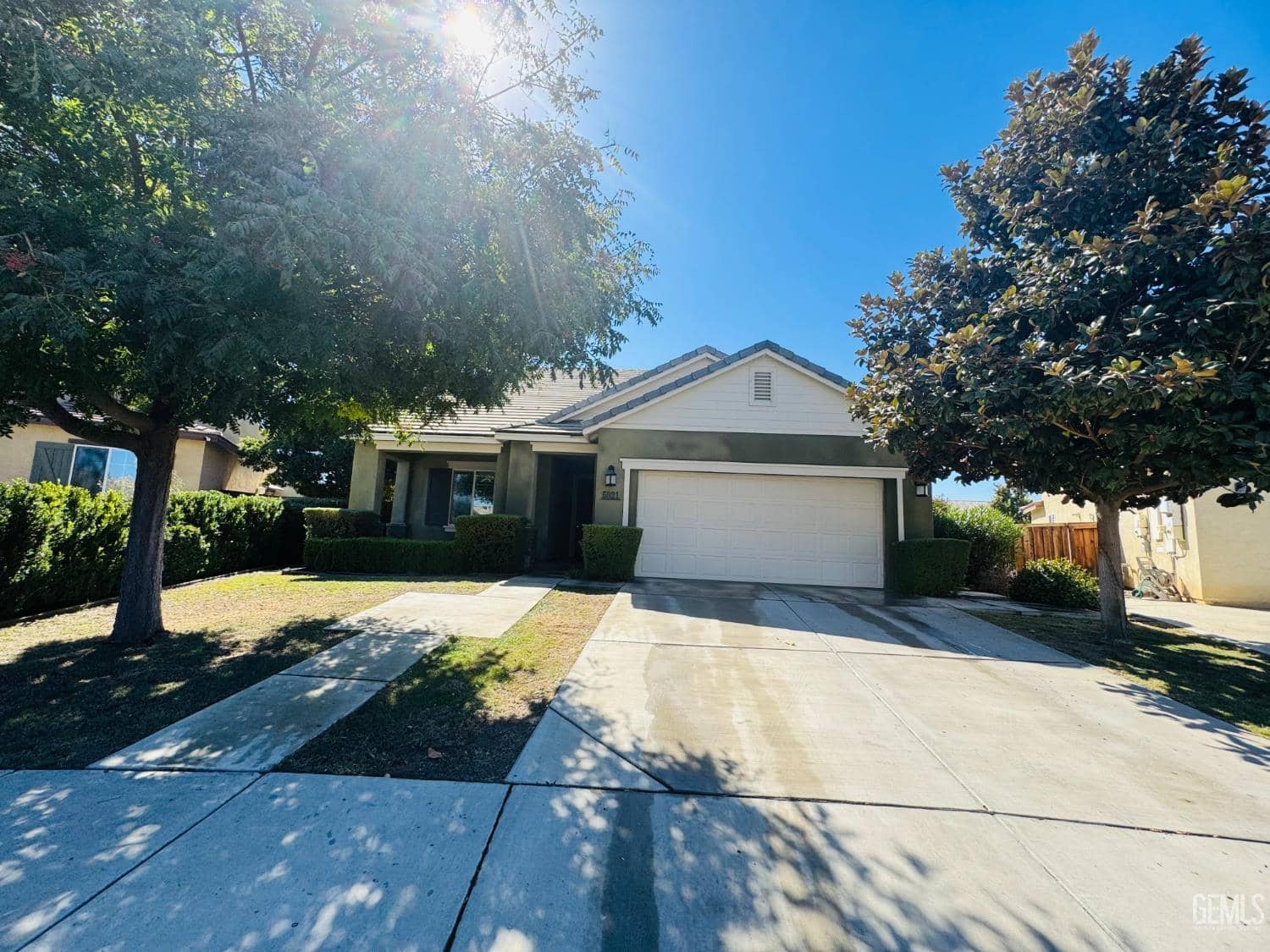 5921 Moonlight Peak Drive