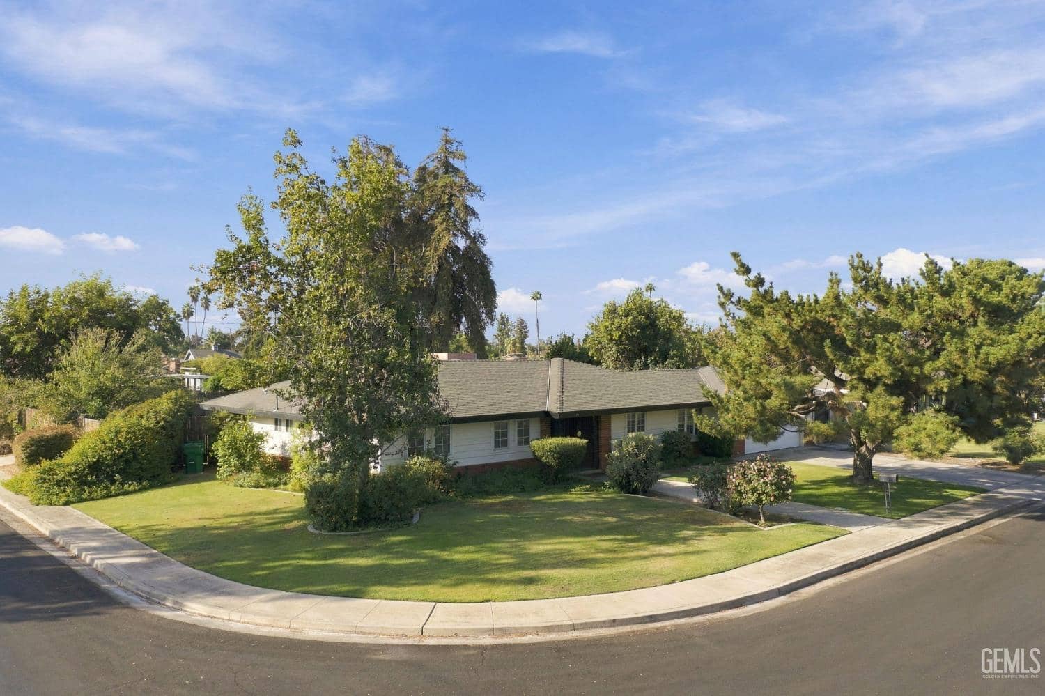 6401 Carter Avenue