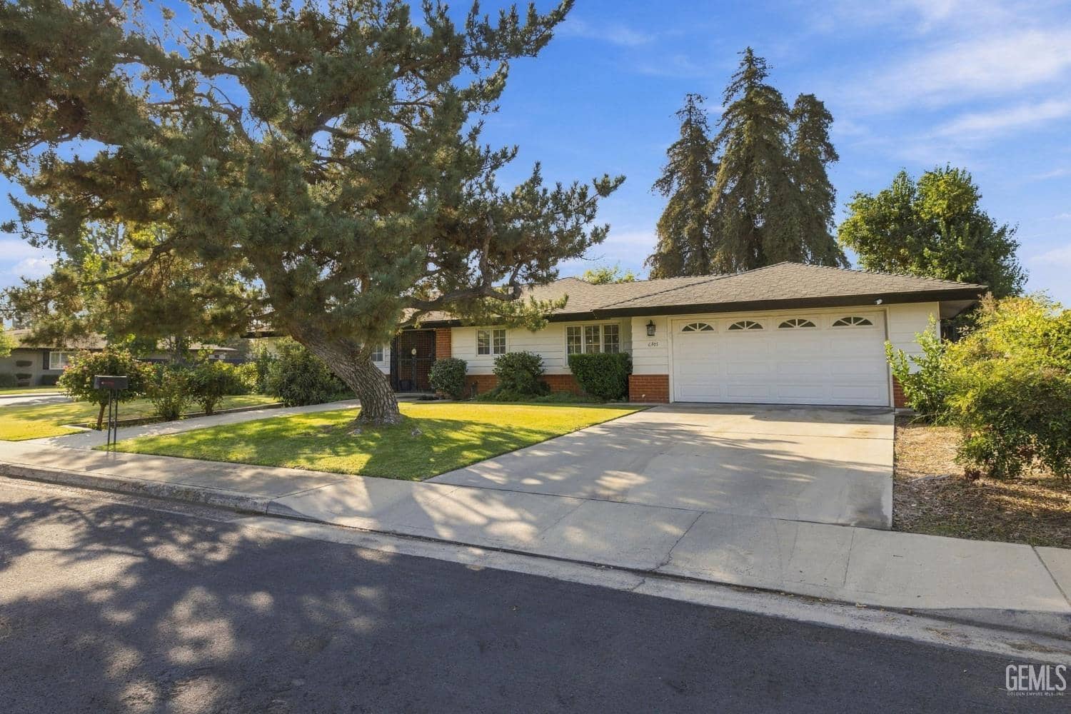 6401 Carter Avenue — photo 3