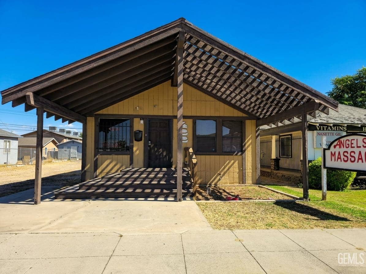422 Chester Avenue