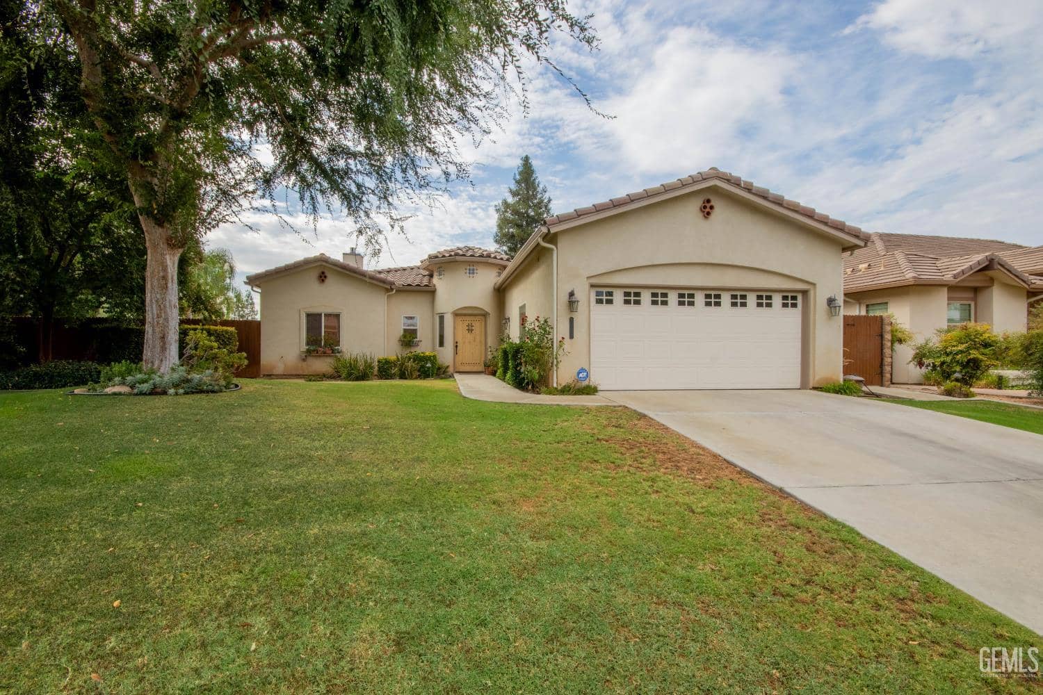 6313 Bellorita Drive — photo 2