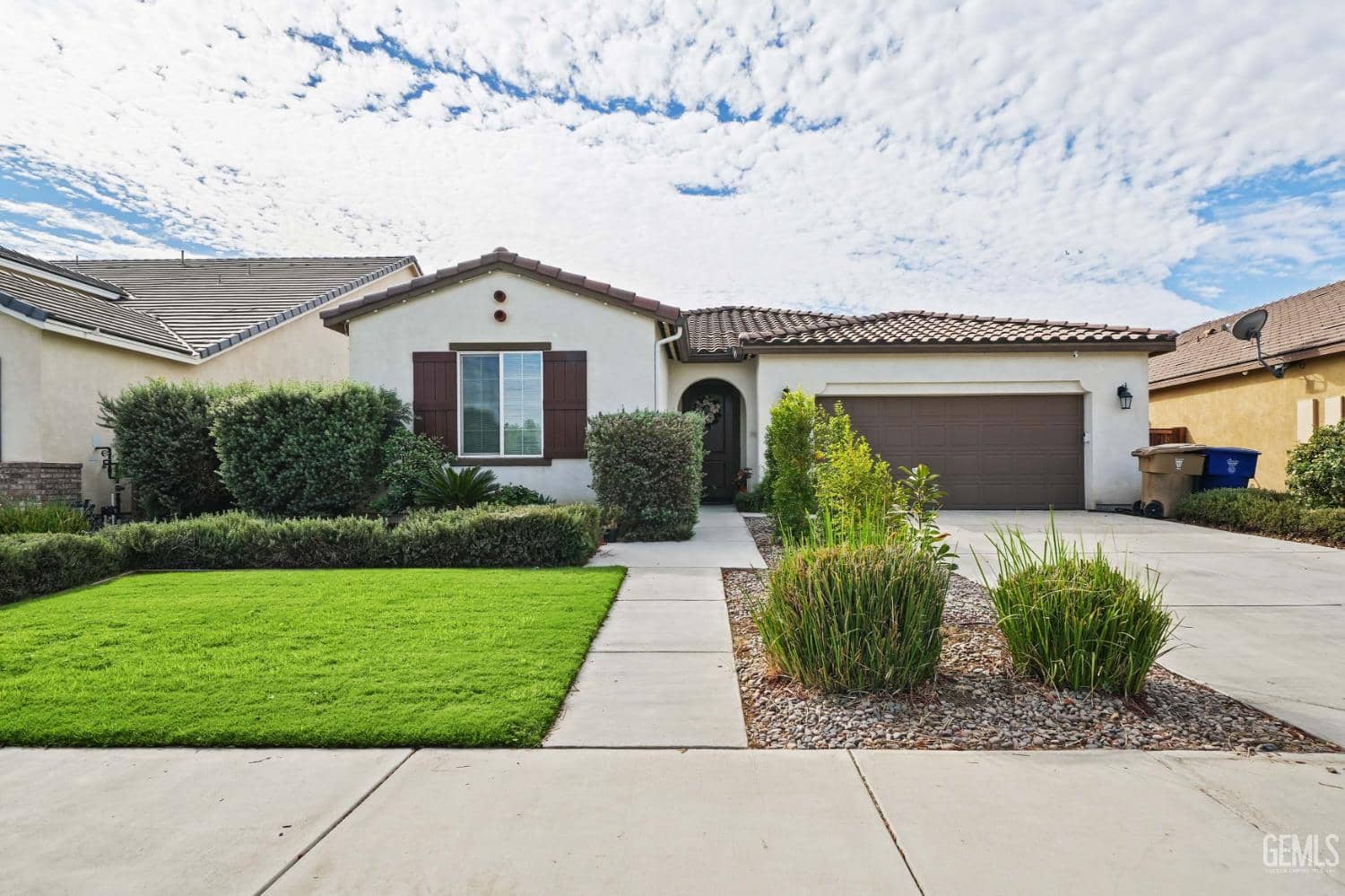10001 Sentinel Peak Place